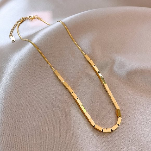 GOLICC Small Gold Brick Necklace - Picture 9 of 13